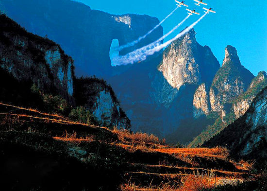 【純玩拼團全景游10】張家界、天子山、袁家界、寶峰湖、天門山五日四晚游